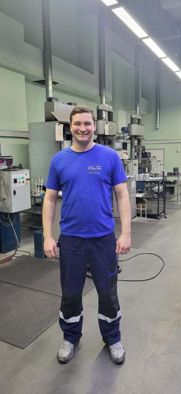 Нанесение логотипов